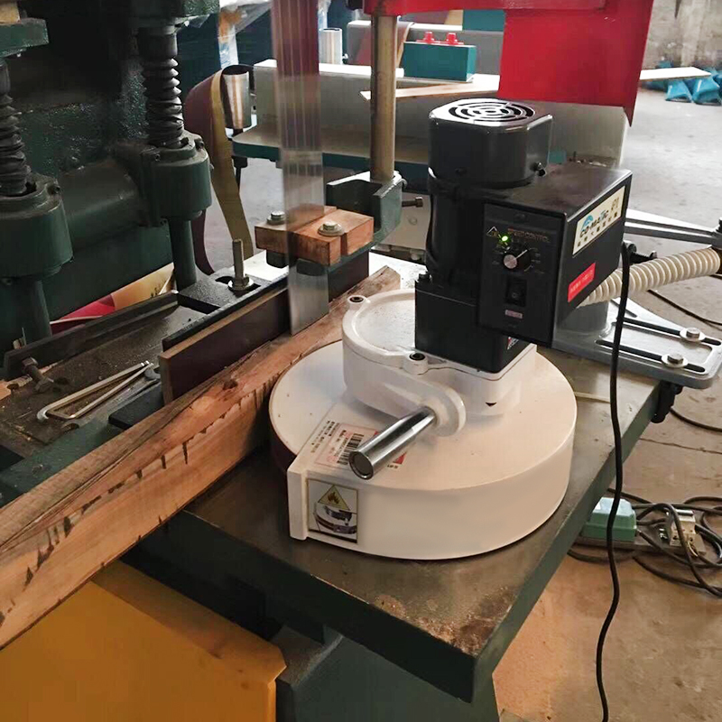 Woodworking Finishing - Scie à ruban AF10 avec alimentation