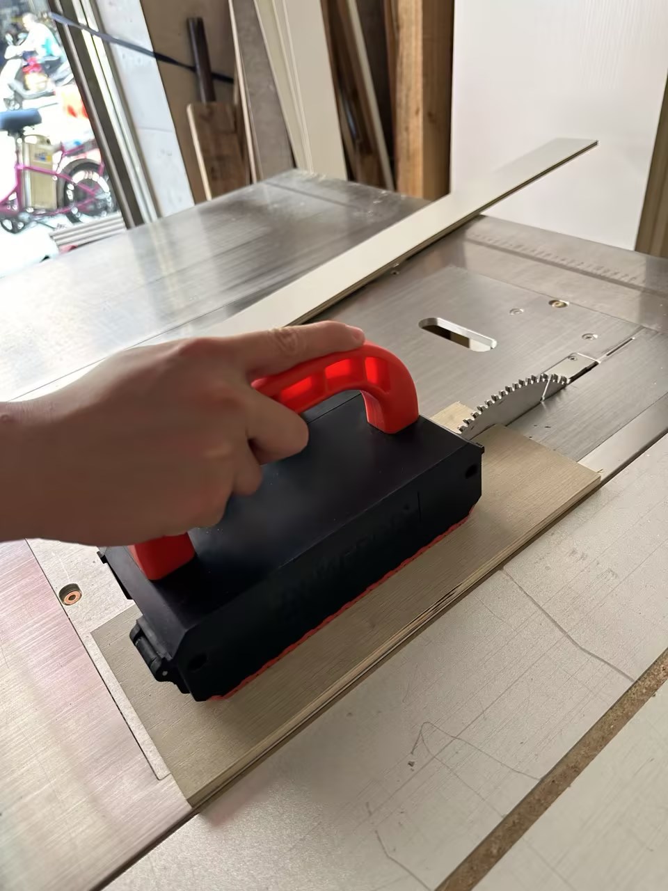 Poussoir de table de scie régl - Woodworking Jointer avis et prix